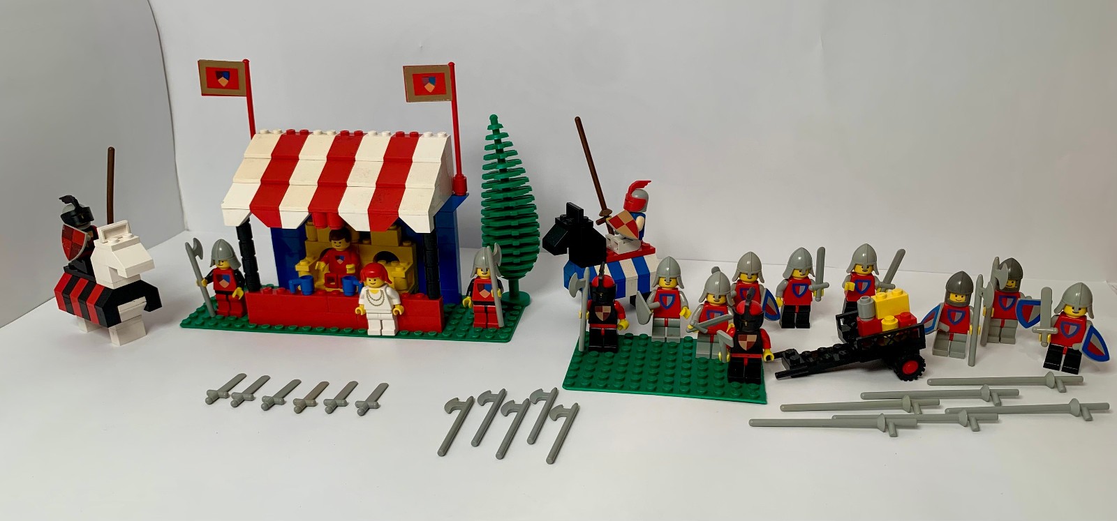 Lego 383 - 2  Knight's Tournament + 6003 + 677 Castle Figuren Vintage Ritter