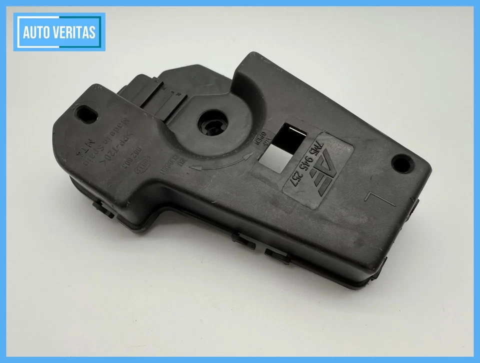 Original Ford Galaxy (WGR) lamp carrier rear light left 7M5945257 / 962603 - Image 3 of 4