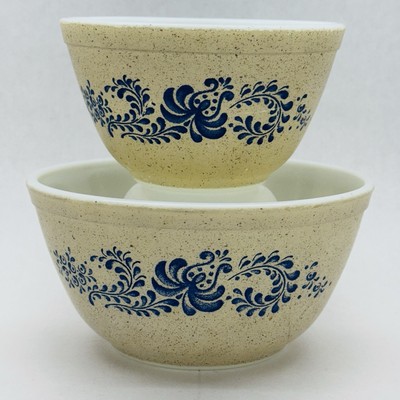 Vintage Pyrex Homestead Nesting Mixing Bowls 401 402 Set of 2 | eBay