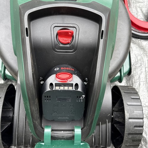 BOSCH EasyMOWER 18V-32-200 Cordless Lawnmower + Battery +Charger - Picture 5 of 17