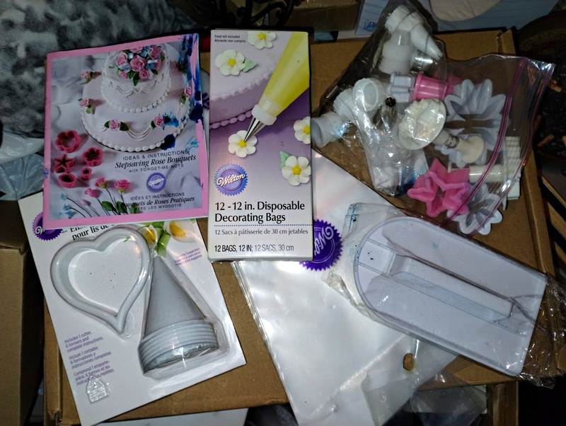 Baking Decorating Supplies Lot New And Used Items Sugar Flower Cutters Heart