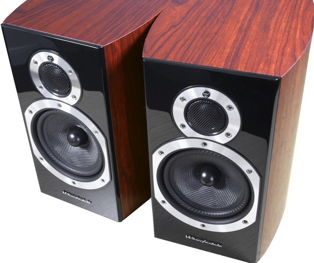 wharfedale diamond 220 bookshelf speakers