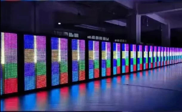 Disco Bar Light 1000W RGB Led Stage Light 8+8 Segmented Strobe Light Dye Flash - Image 4 of 4