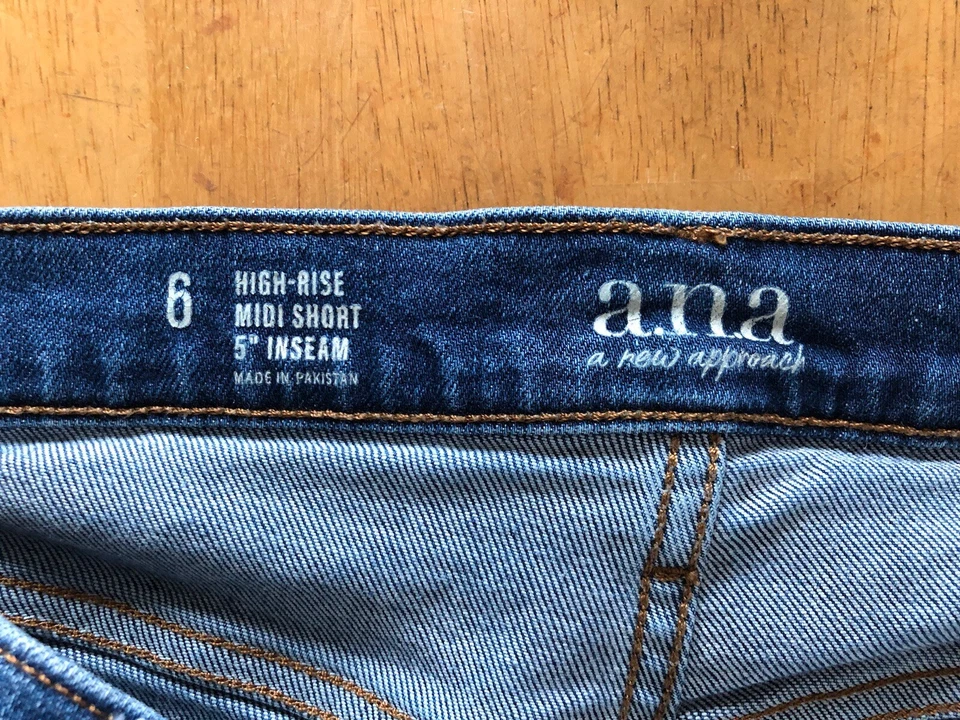 Pantalones de mezclilla midi de tiro alto A.n.a para mujer pantalones cortos desgastados entrepierna de 5 pulgadas talla 6 Foto 4 de 4