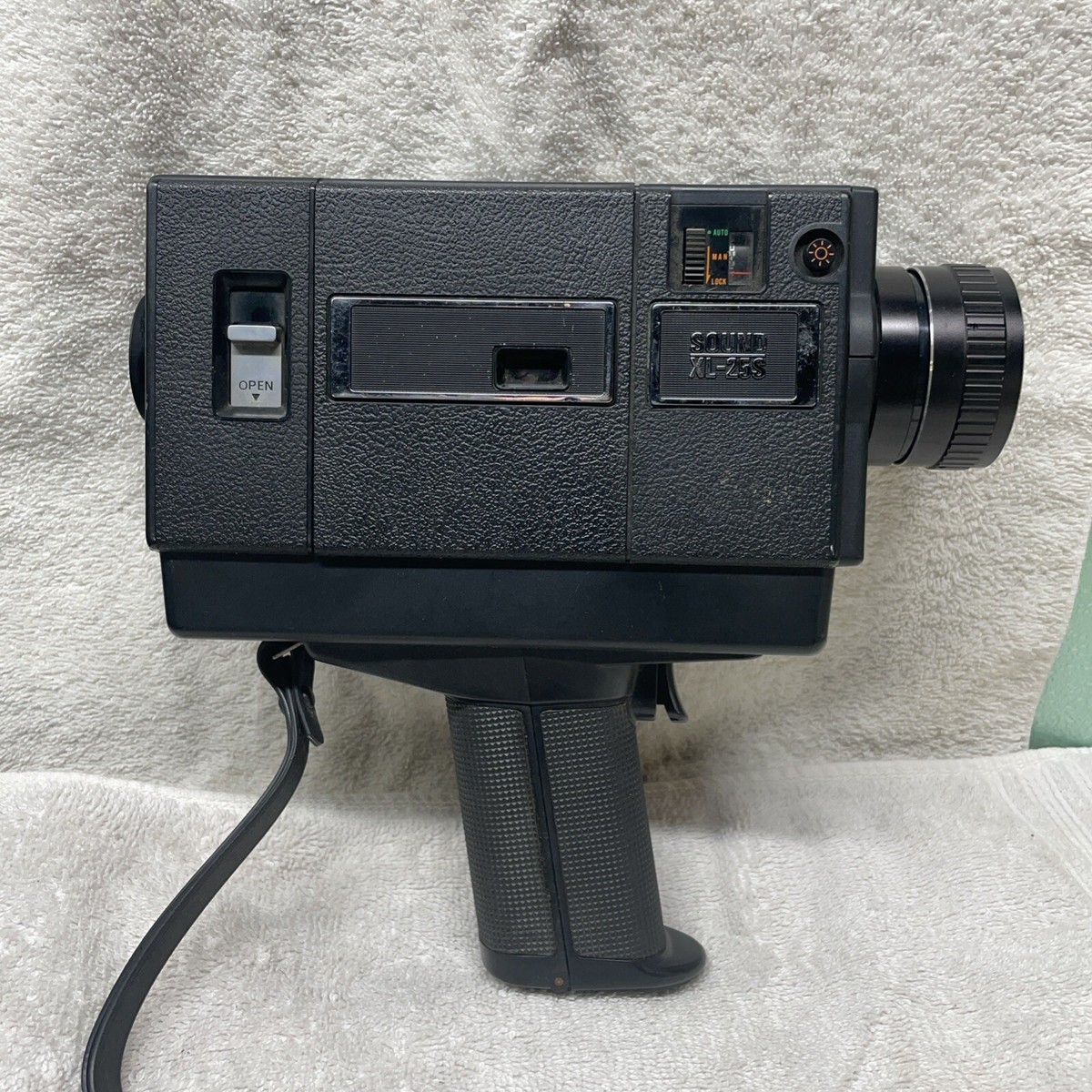 Vintage Sankyo XL-25S Super 8 movie camera Made In Japan