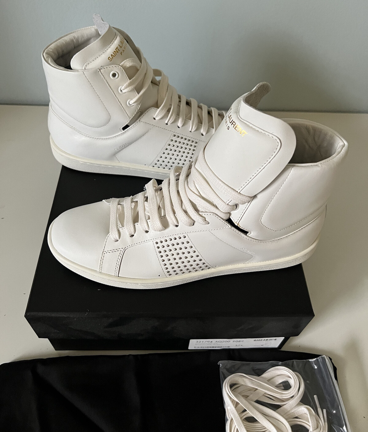 Scarpe da ginnastica alte Saint Laurent by Hedi Slimane borchie bianche taglia 37 5 nuove con scatola