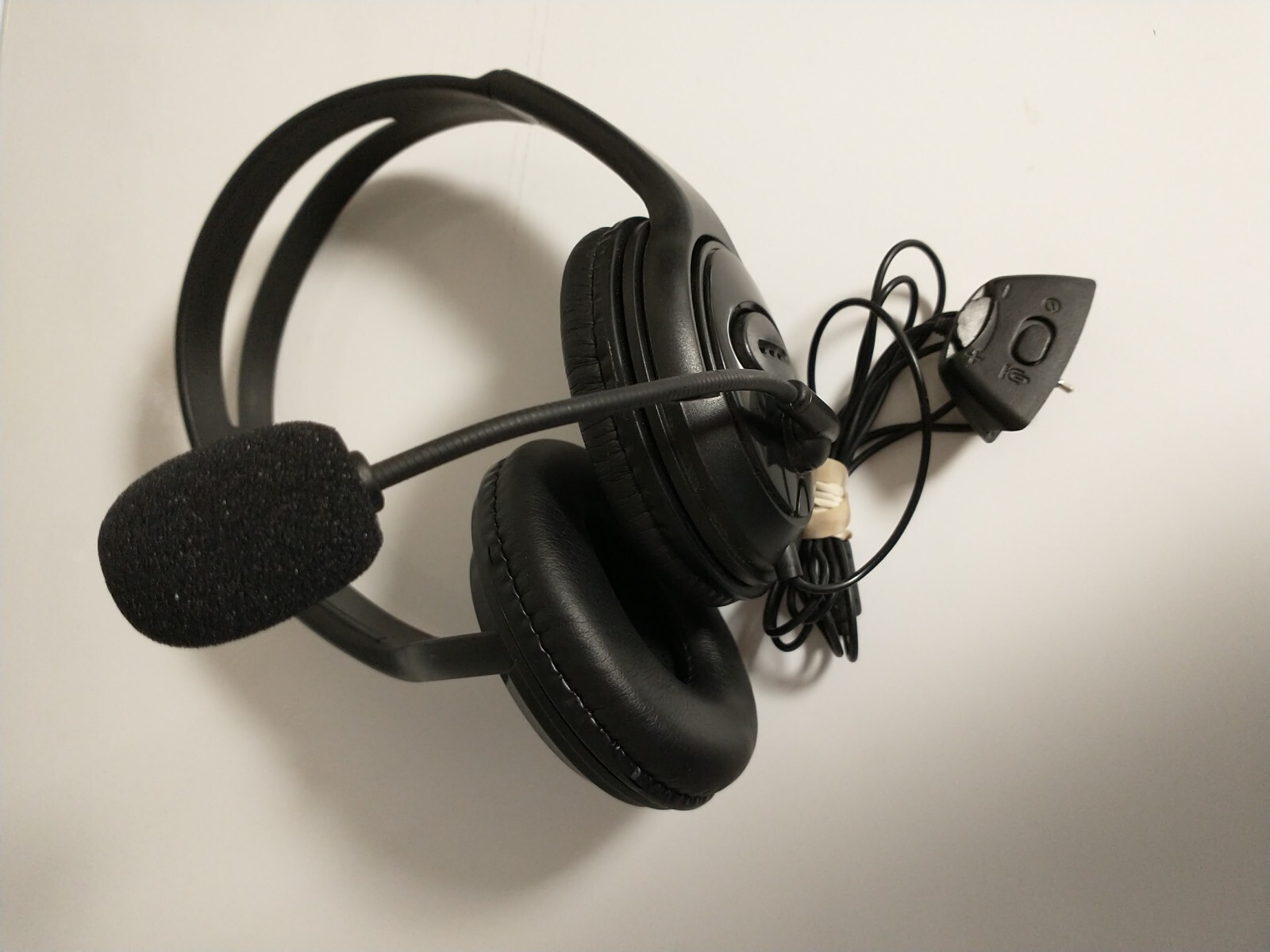 Gaming Headset with mic volume control XBox 360 wired big ?-image