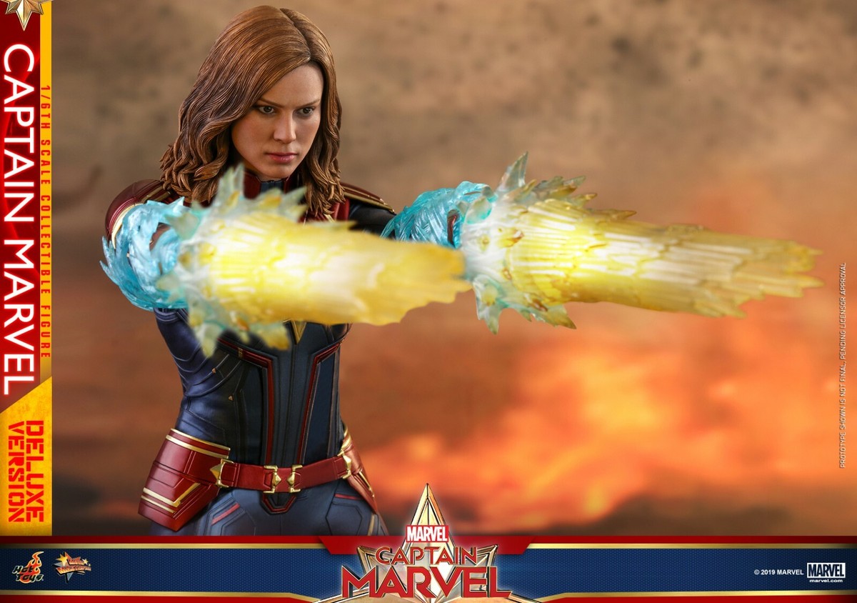 Hot Toys MMS 522 Captain Marvel Brie Larson 1/6 Action Figure