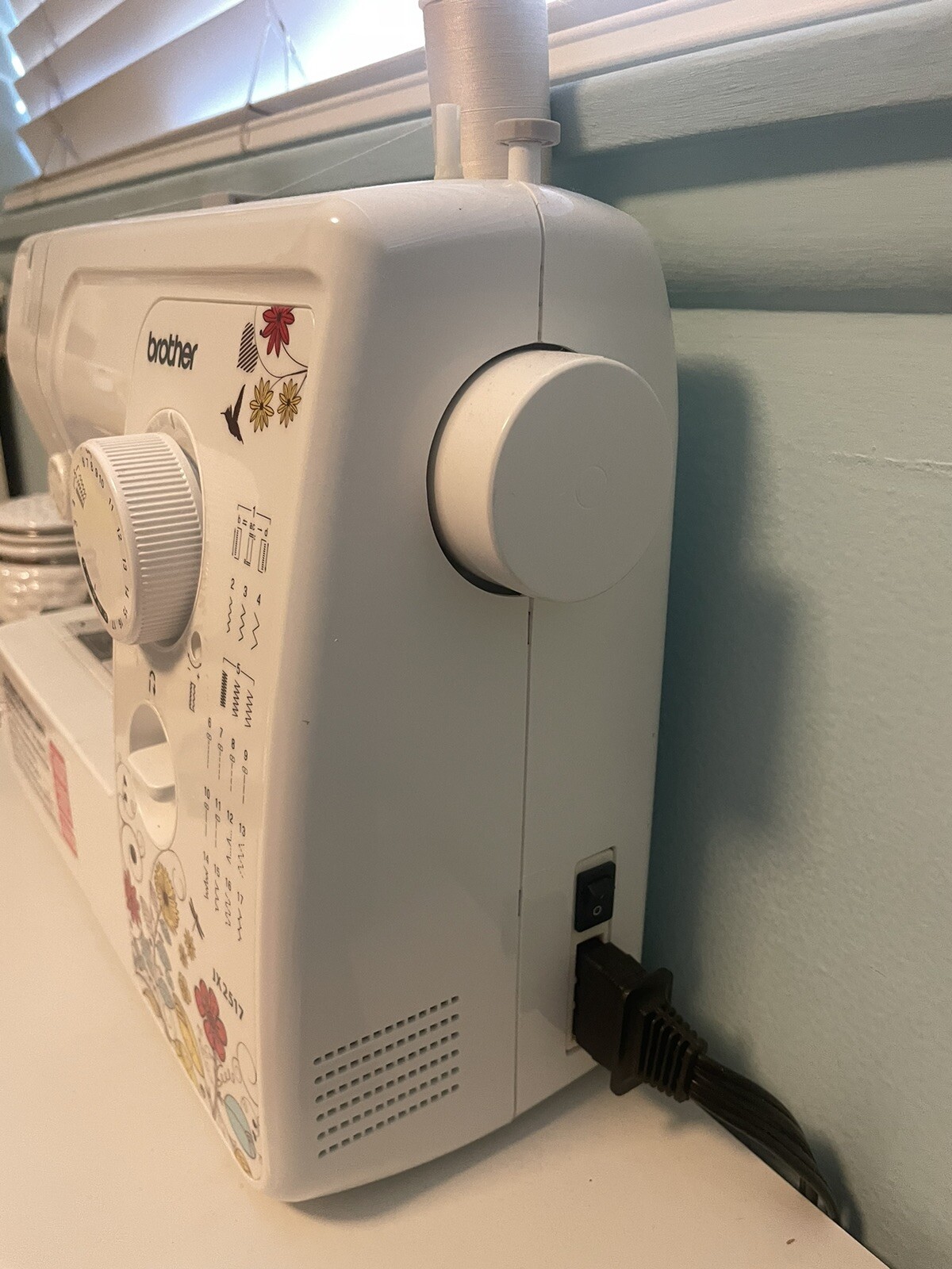 Brother 17 Stitch Sewing Machine JX2517 eBay