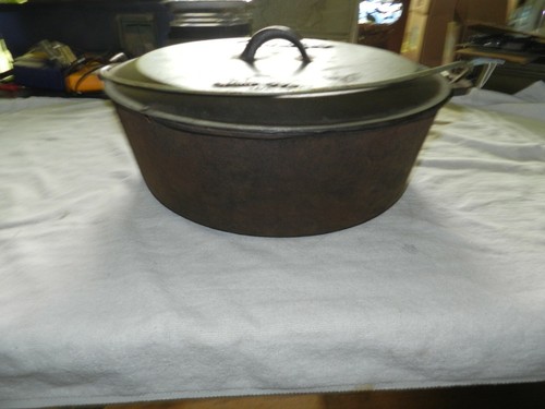 RARE VINTAGE CABELA'S CAST IRON 14 CAMP OVEN with SELF BASTING LID - Picture 3 of 12