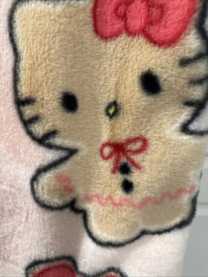 Hello Kitty Gingerbread Cookie Plush Throw FREE SHIPPING 50x70 BLANKET VIRAL - Image 2 of 4