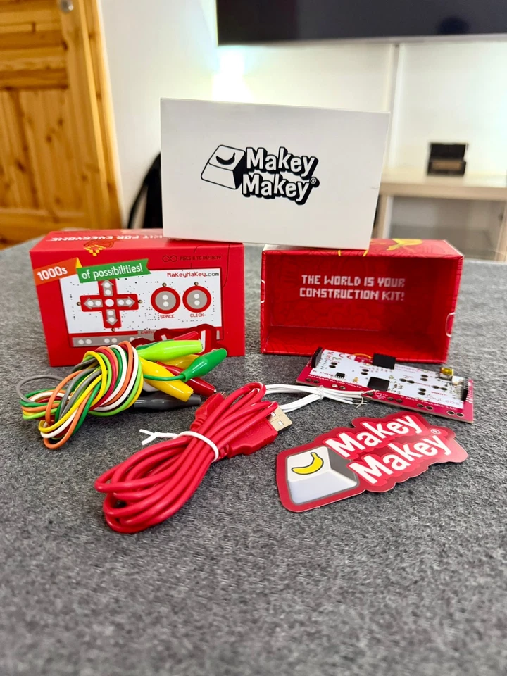 Makey Makey Model # 1.6b MMCE - Touchpad-Controller