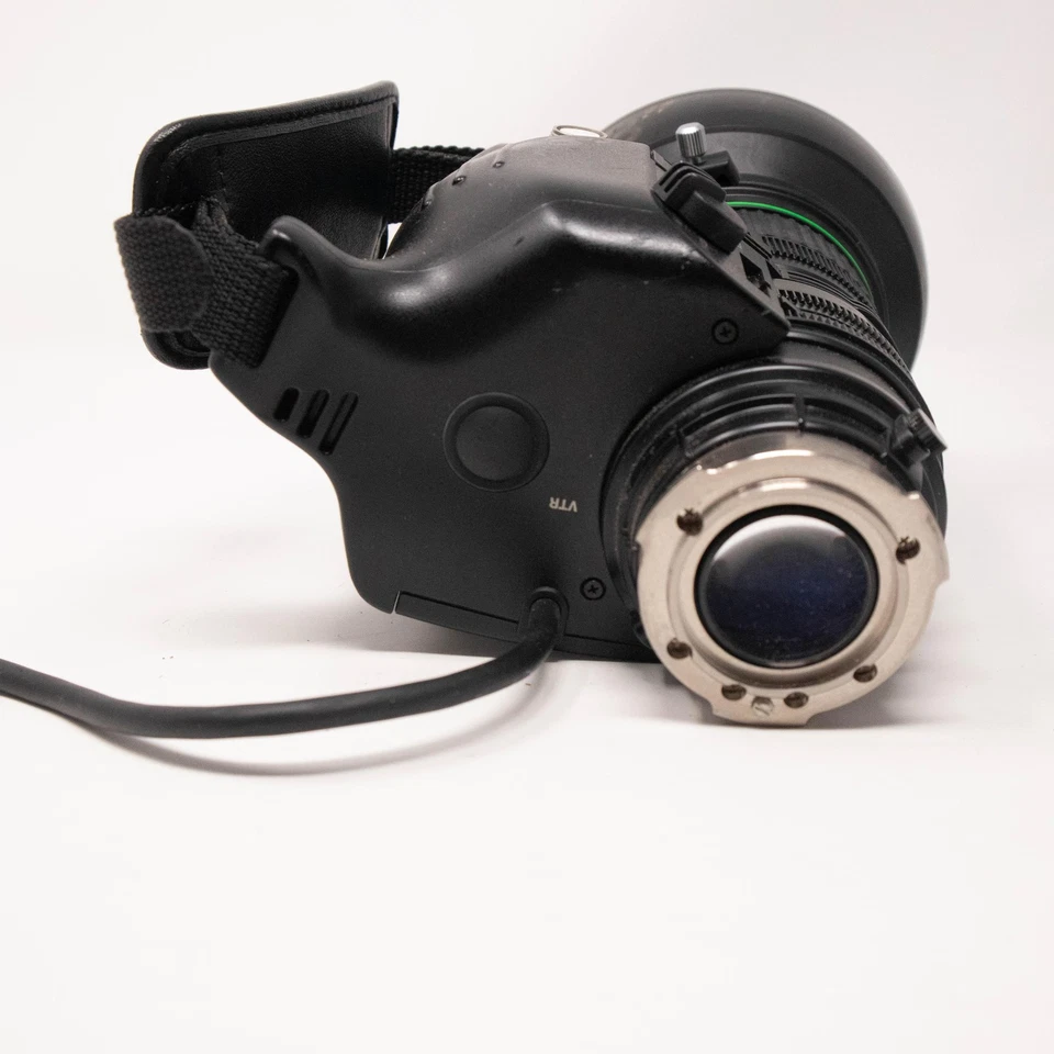 Canon YH13x7.5 KRS Macro TV Zoom Lens 7.5-97.5mm 1:1.4 Broadcast CCD 13x Japan - image 3 of 4