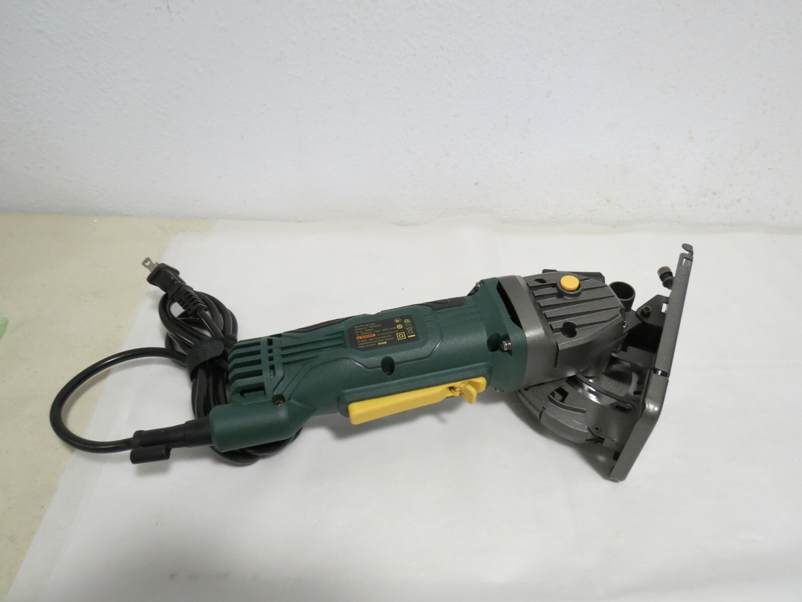Mini Circular Saw  TECCPO 4.8Amp Compact Circular Saw TAPS22P