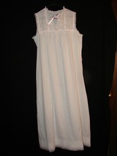 White Cotton Night Flowers New York Nightgown Gown Size Medium to Large