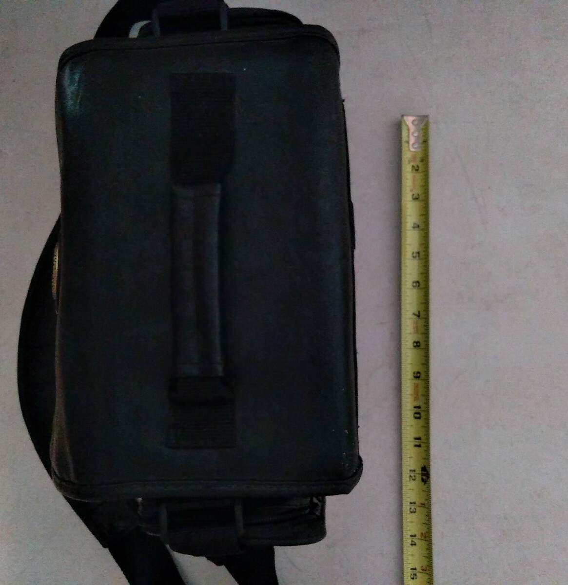 Vanguard Camera Case With Shoulder Strap, LeatherLike, Photography