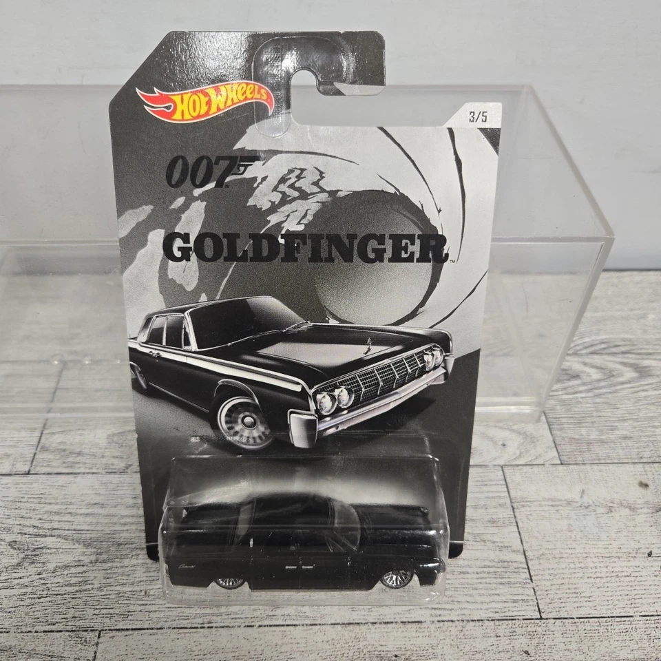 Lincoln Continental 2014 Goldfinger 3/5 James Bond 007 Hot Wheels negro 1964 Foto 2 de 4