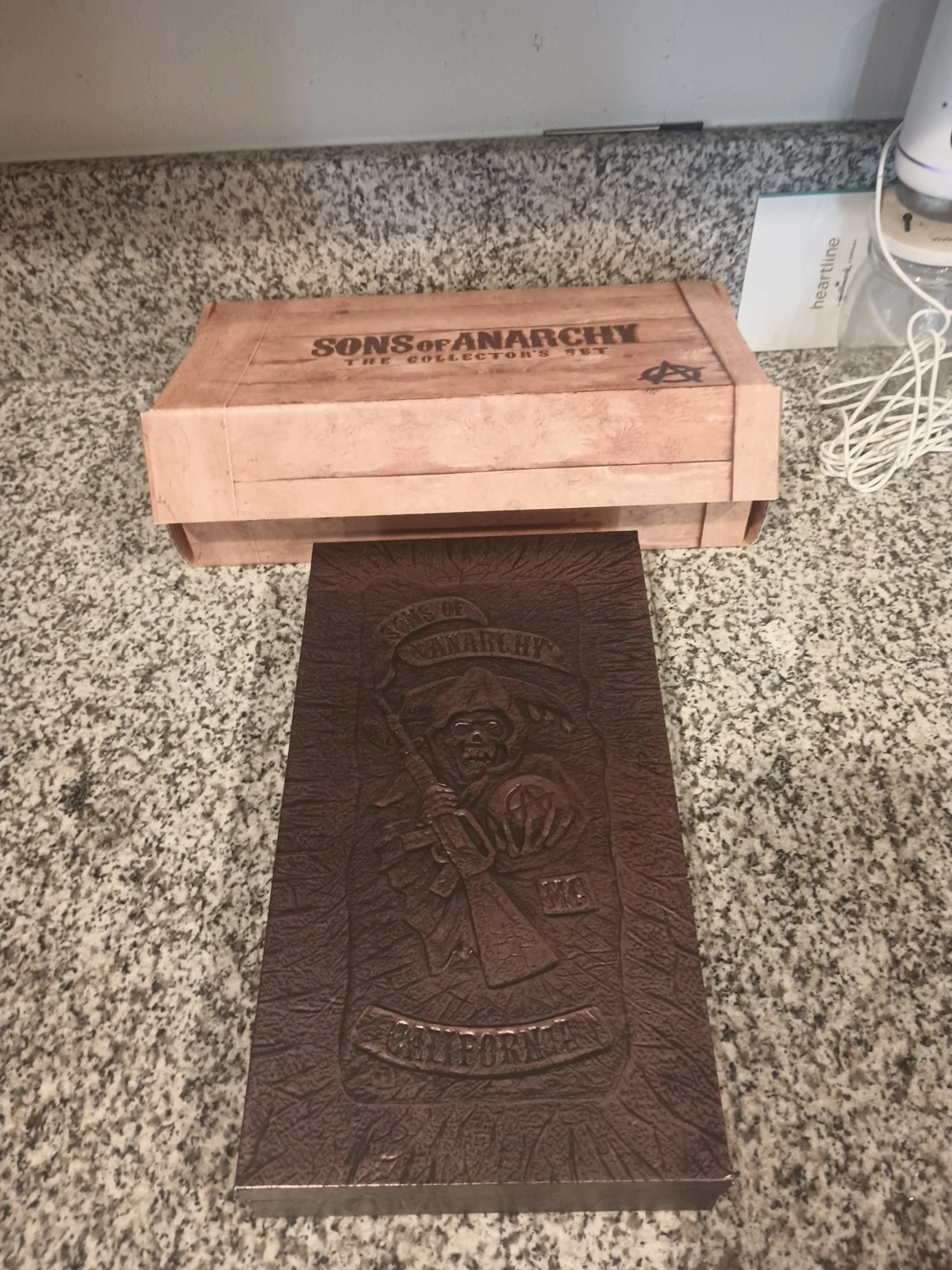 Picture 1 of 6