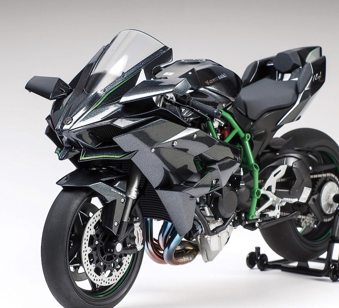 Tamiya 1:12 Motorcycle Series No.131 Kawasaki Ninja H2R Mndel kit