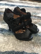 Poetic Licence Mistletoe Kisses high heels 6M Black Rhinestone Bow Platform