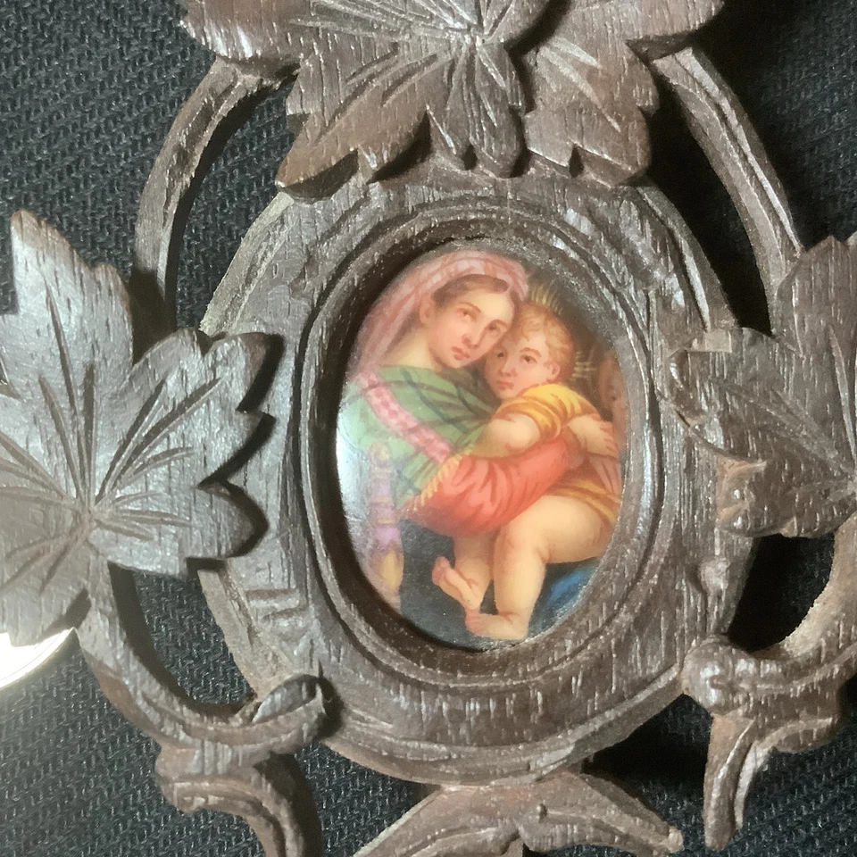 "ANTIGUA PINTURA EN MINIATURA Madre e Niño Porcelana Tallada Selva Negra Marco 3""" Foto 2 de 4