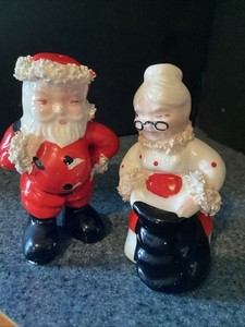 mr mrs claus salt pepper vintage Shakers Spaghetti Trim