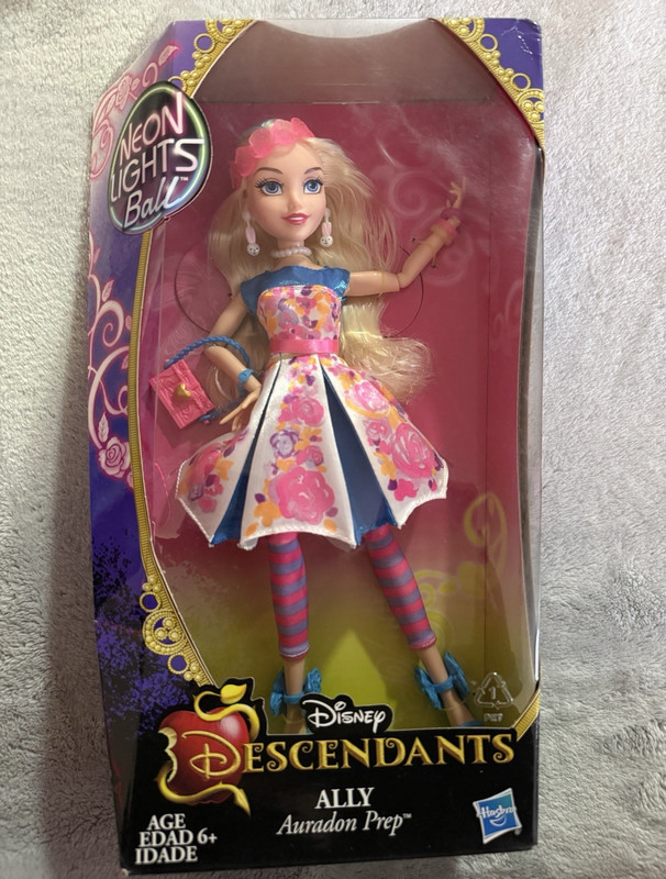 Disney Descendants Wicked World Neon Lights Ball Ally 11in Doll w/ Accessories