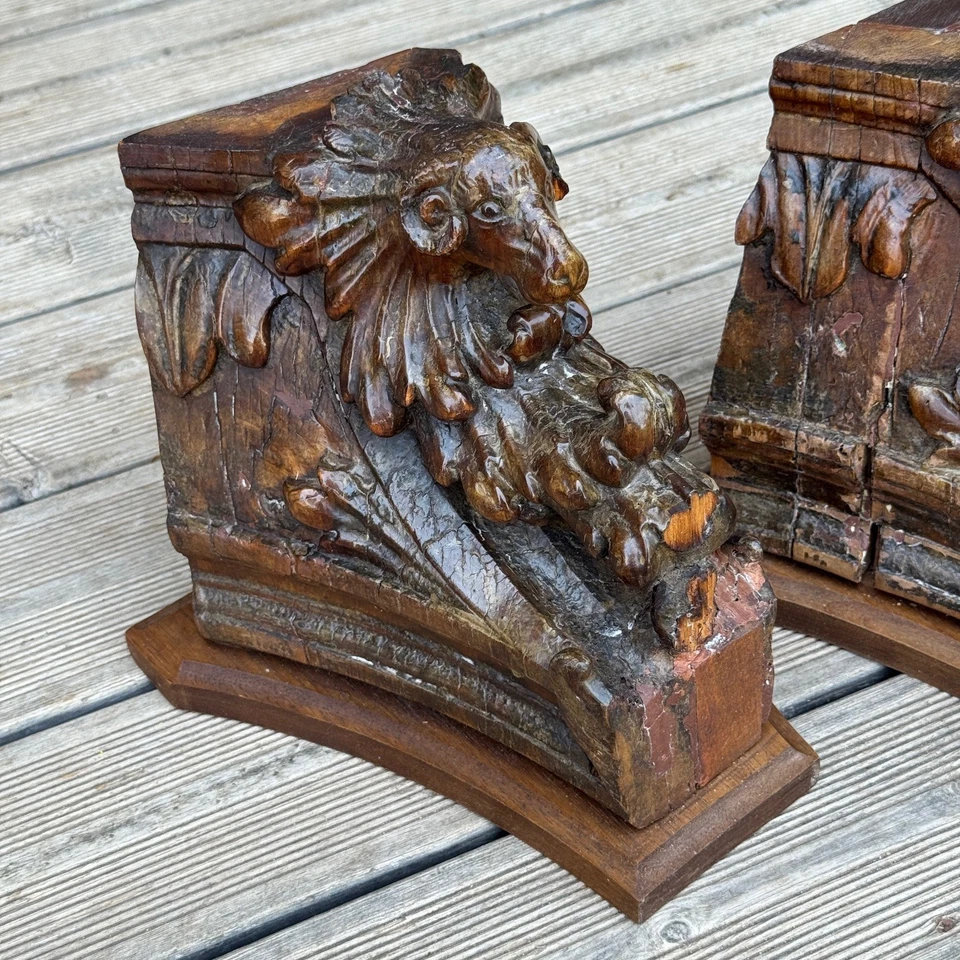 INCREÍBLE CONJUNTO DE MÉNSULAS DE MADERA ANTIGUAS talladas a mano de 1900 100+ años cabeza de carnero Foto 2 de 4