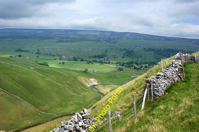 Photo A2 The Monk's Road keeps well away from the drop down Yew Cogar Sc c2010
