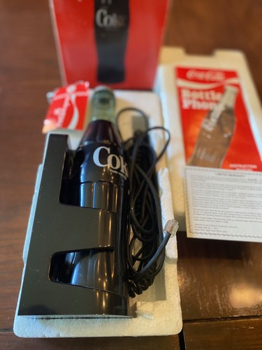 1983 Vintage COCA-COLA Bottle Shaped Full Feature Corded Phone Model 5000 - Picture 2 of 4
