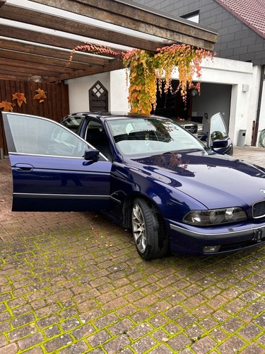 BMW E39 523i Montrealblau Metallic - Bild 3 von 8