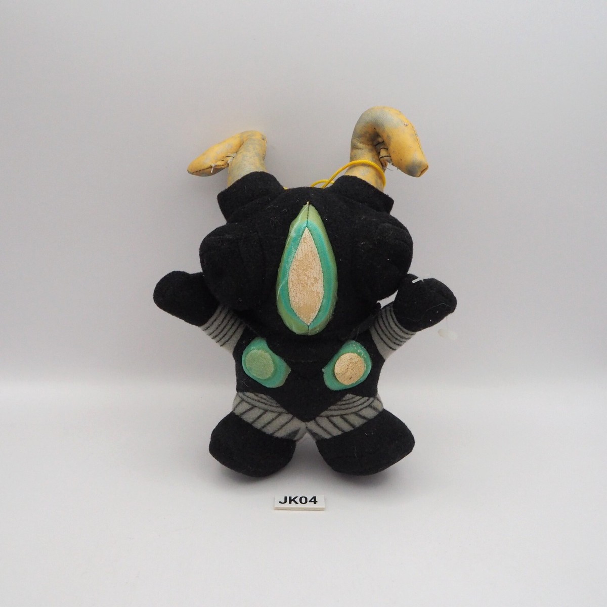 JK04 JUNK Ultraman Monster Kaiju Zetton Banpresto 2002 Plush 6