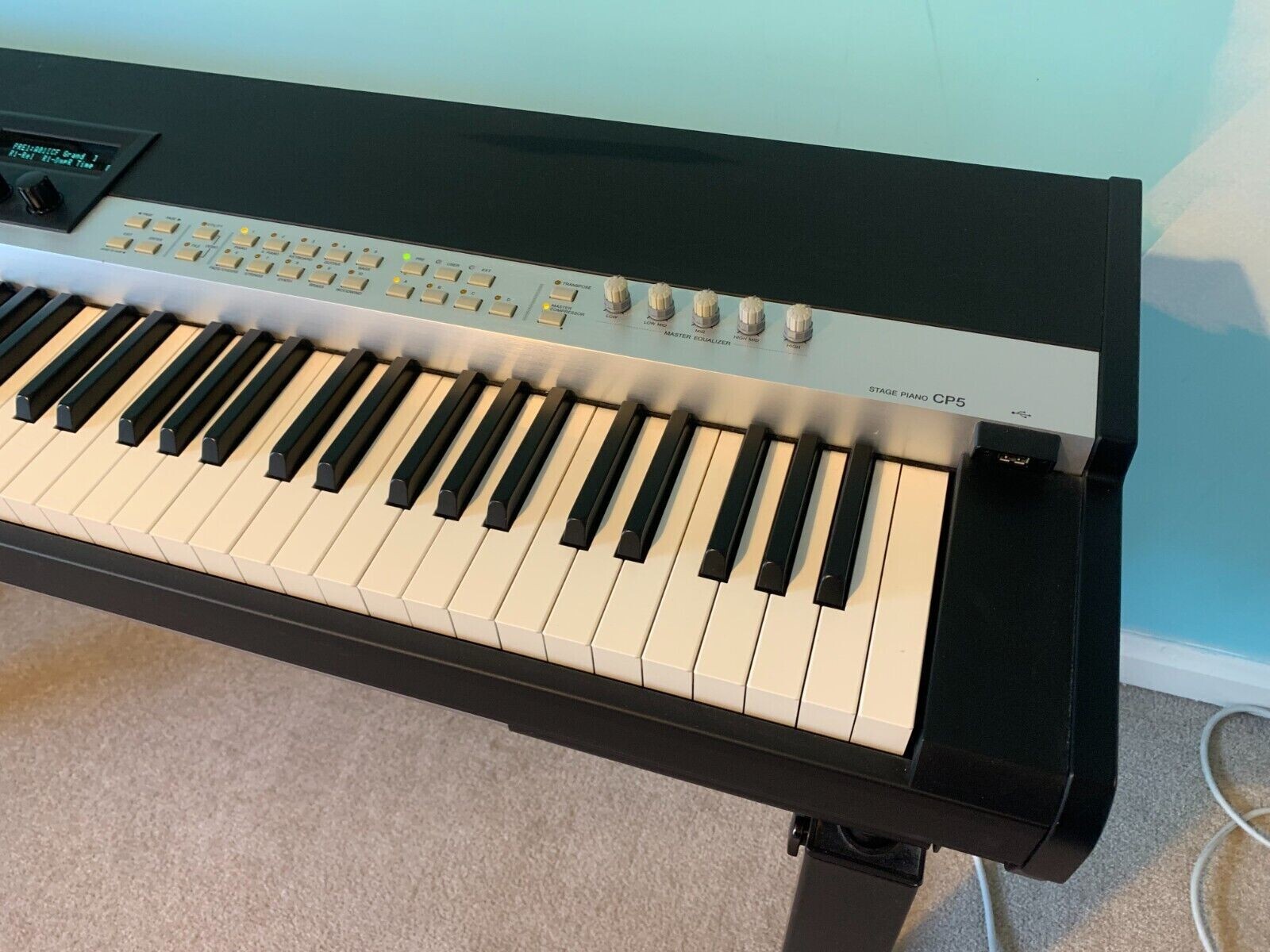 Yamaha CP5 digital stage piano with LG800 stand mint eBay