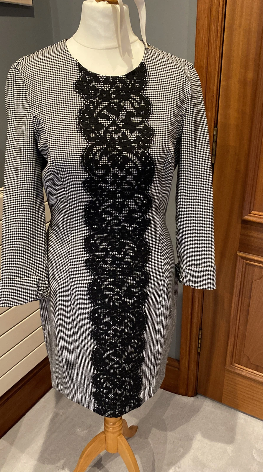 Michael Kors Fitted Dress Women’s Size UK 8 US 6 Black & White Fine Wool VGC