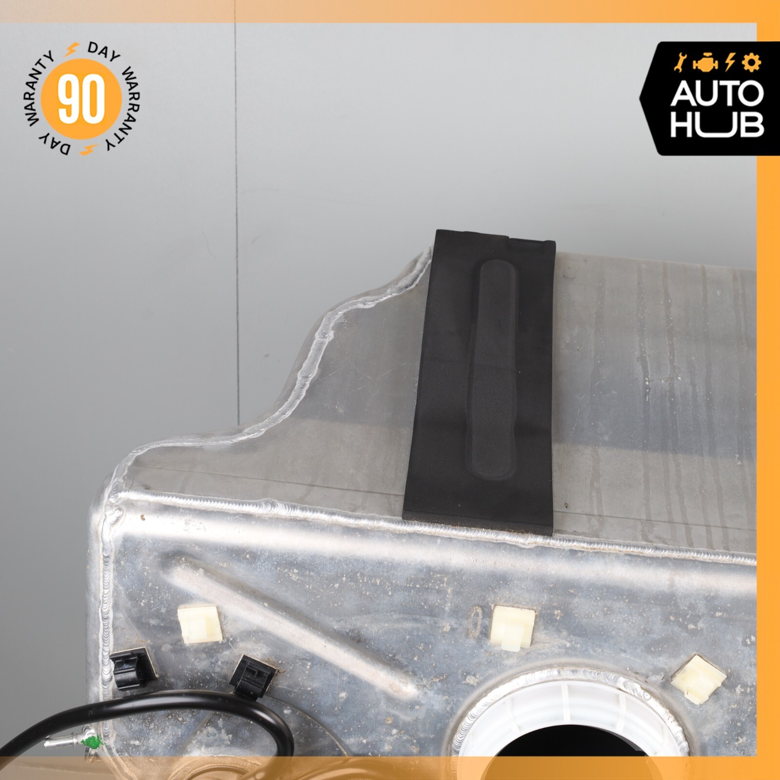 08-18 Maserati GranTurismo S M145 Gas Fuel Tank Reservoir Assembly OEM 11k