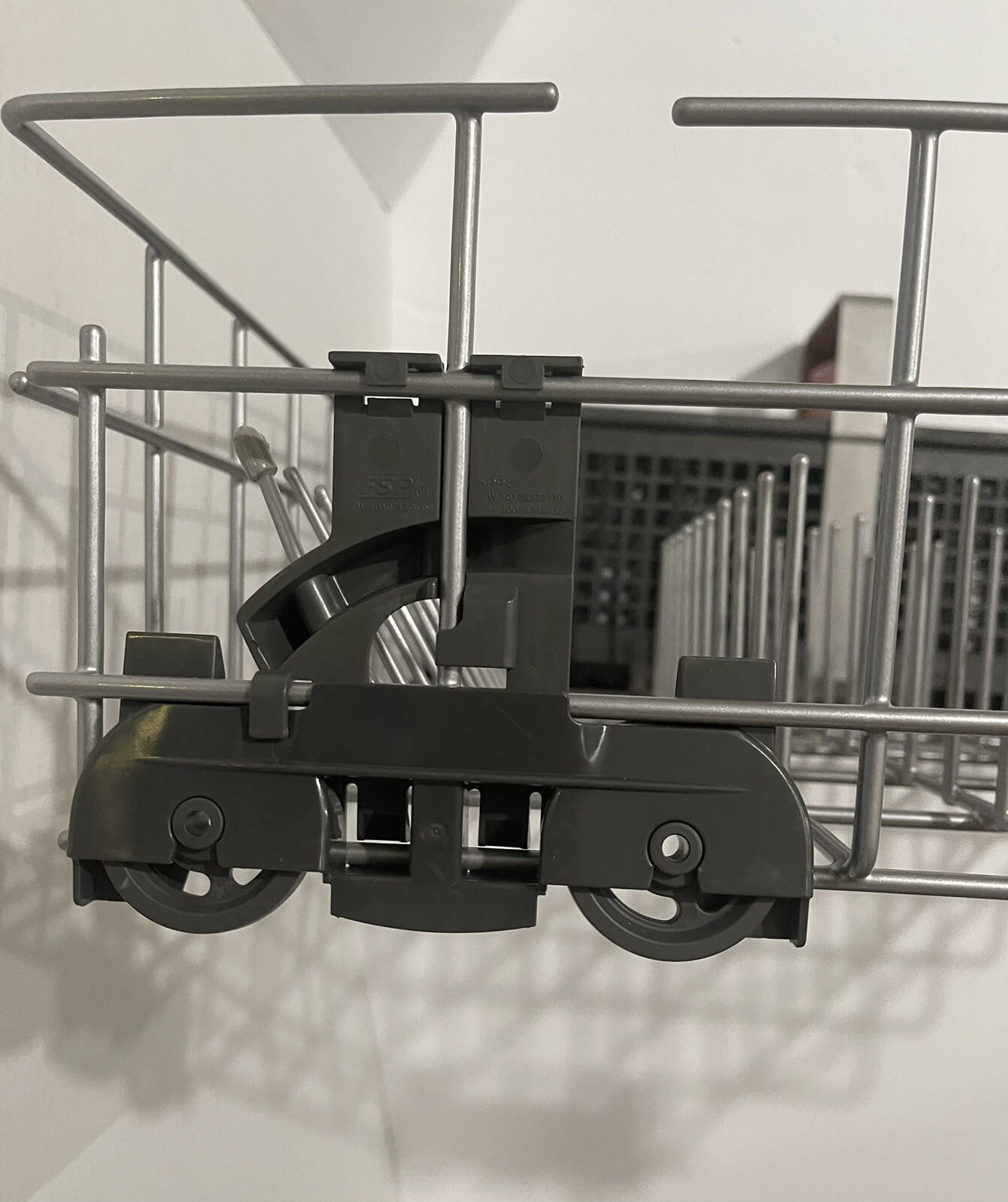 KitchenAid Dishwasher Lower Dishrack with Rollers & Basket W10525646