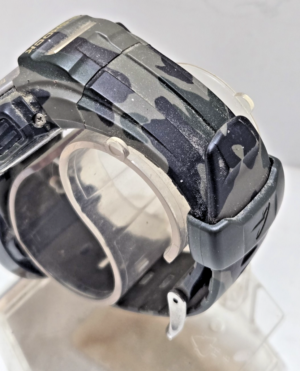 Vintage CASIO G-shock GW-300CFJ Camouflage Digital Solar Radio
