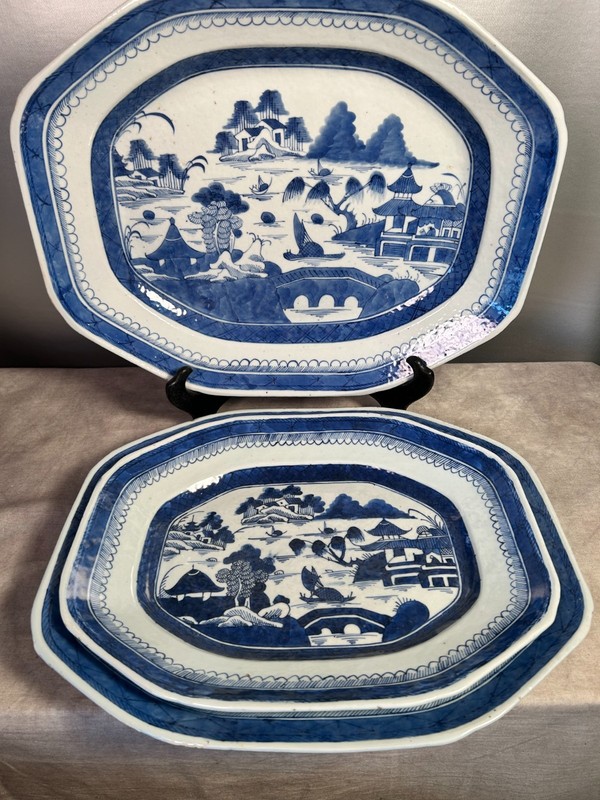 Set of 3 - 19th cen. Chinese Export Graduated Canton B/W Platters