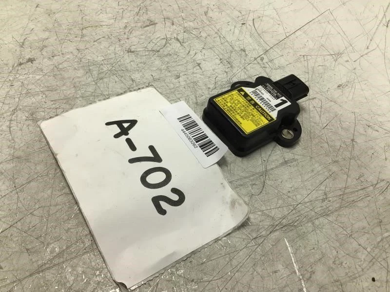 Toyota Highlander 2008 híbrido sensor de velocidad de guiñada fabricante de equipos originales+ Foto 2 de 4