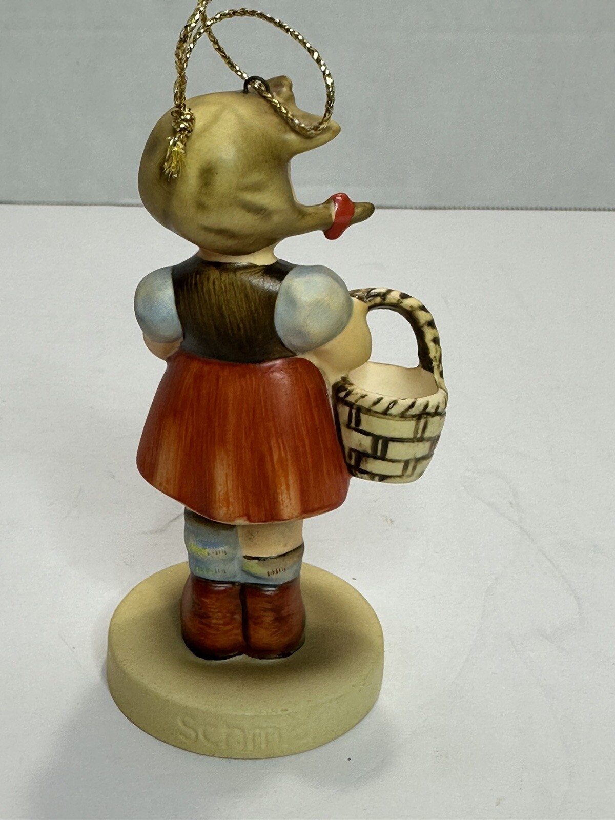 Vintage A Reproduction By SCHMID 1984 2nd Edition Girl Figurine Berta Hummel