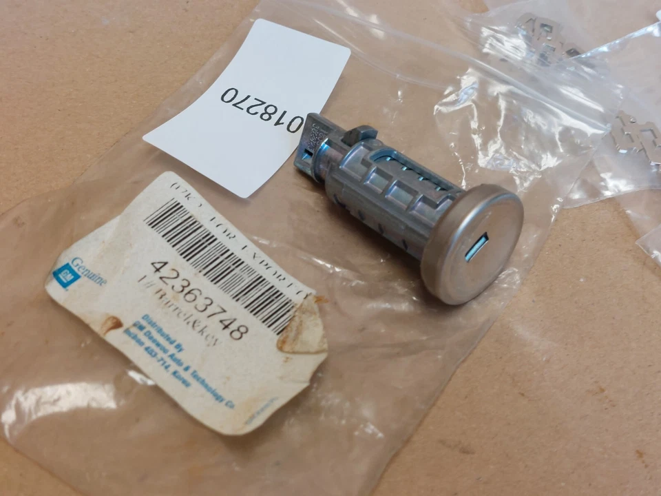 Chevrolet Aveo Sonic Ignition Lock Cylinder Kit 2017-2020 42363748 GM Genuine - Image 3 of 4