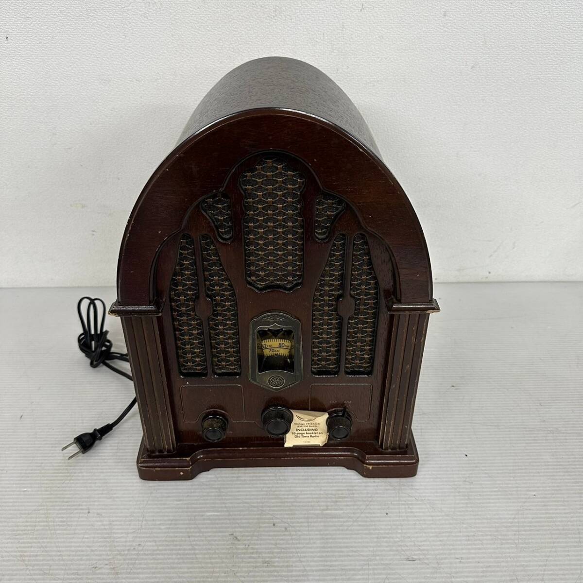 Thomson トムソン アンティーク調ラジオ　7-4100J FM/AM 作動品】アンティークラジオ thomson Model 7-4100J THOMSON