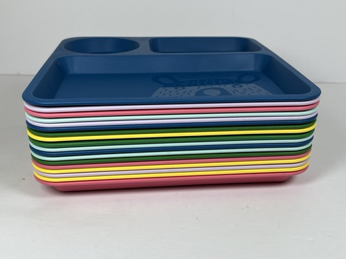 LOT OF 18 PILLOWFORT COLORFUL PLASTIC Divided CHILDREN FOOD Daycare Lunch TRAYS