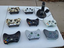 Lot of 8 Xbox Controllers - Xbox One / 360/Ch...