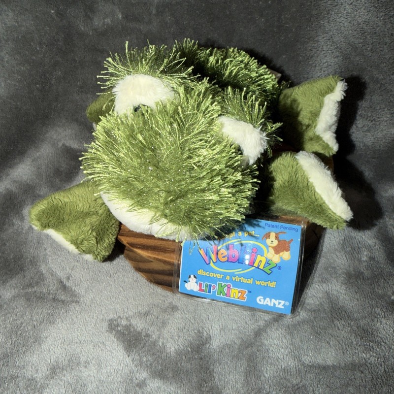 Webkinz HS001 Lil' Kinz Frog Plush Bean Bag Stuffed Animal Green Ganz 6.5" Ganz 