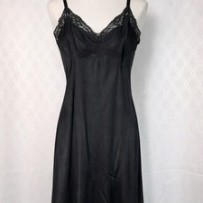 Vintage Vanity Fair Black Full Slip Lace Trim USA Made Size 40 Modern Large