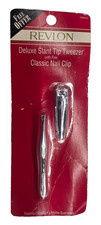 NEW REVLON DELUXE SLANT TIP TWEEZER WITH NAIL CLIPPER 1536-01