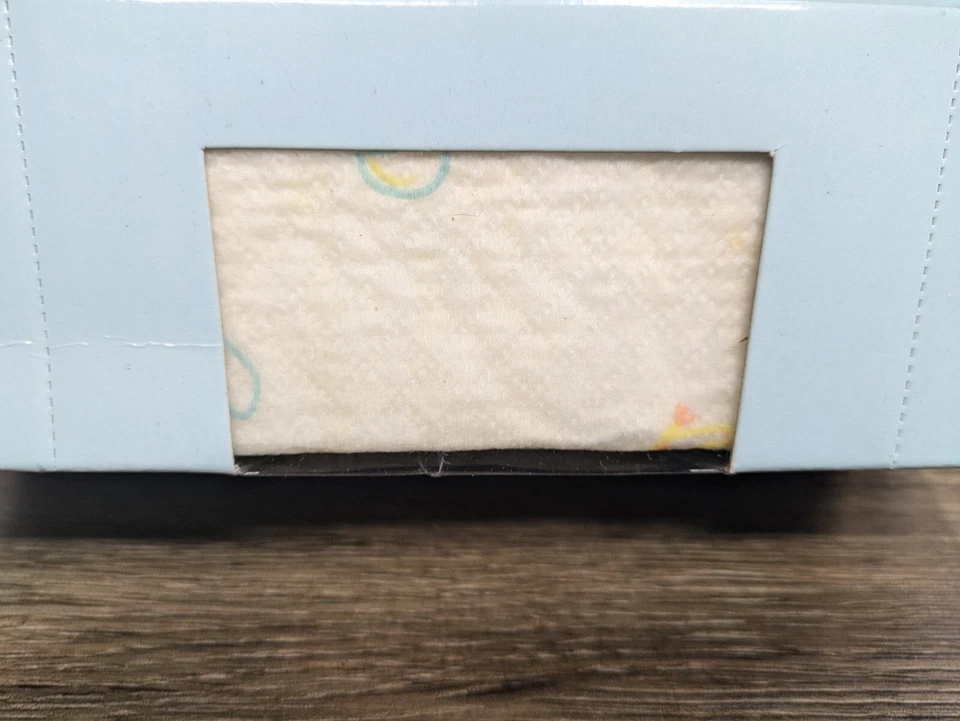 Baberos Desechables Luvable Friends con Bolsillos Paquete de 24 02057 Acolchados - NUEVO NOS Foto 2 de 4