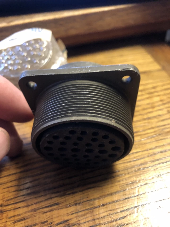 Eaton 35 PIN Circular FEMALE Connector Receptacle Outlet Part New Fast Free Ship - Image 4 of 4