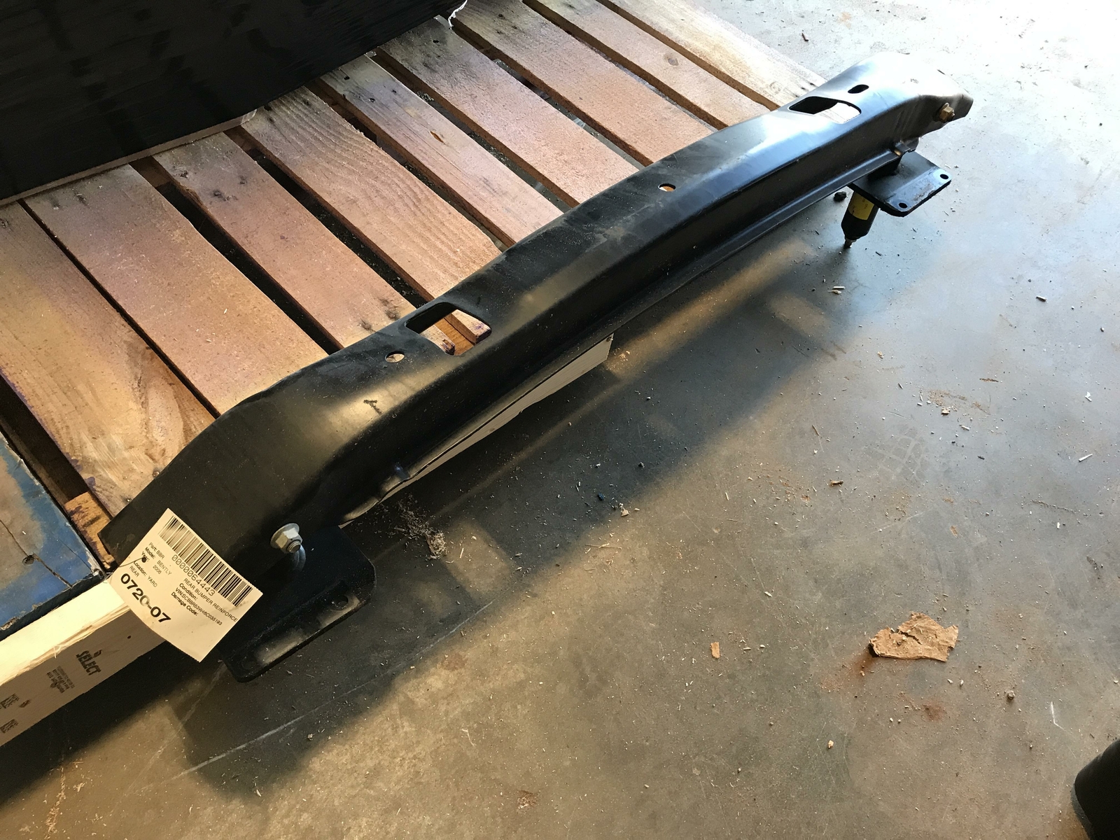 06 07 08 BENTLEY CONTINENTAL FLYING SPUR REAR BUMPER REINFORCEMENT REBAR OEM